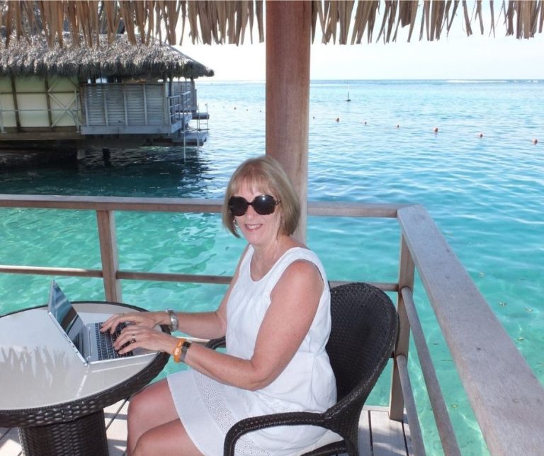 Rise Women Women's Online Business